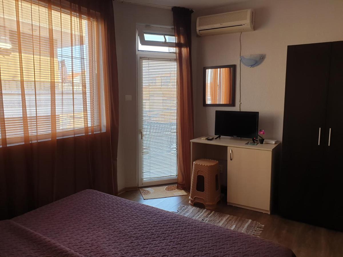 Guest House Taligarov Поморие Экстерьер фото