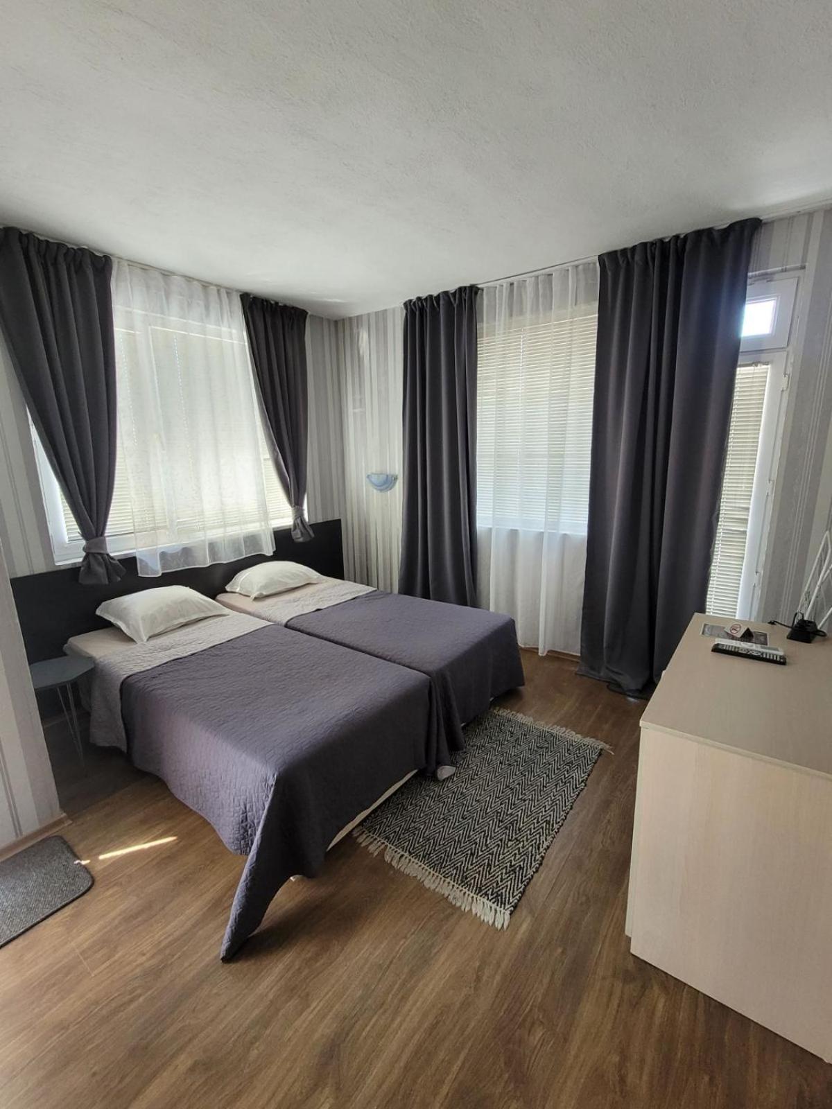 Guest House Taligarov Поморие Экстерьер фото